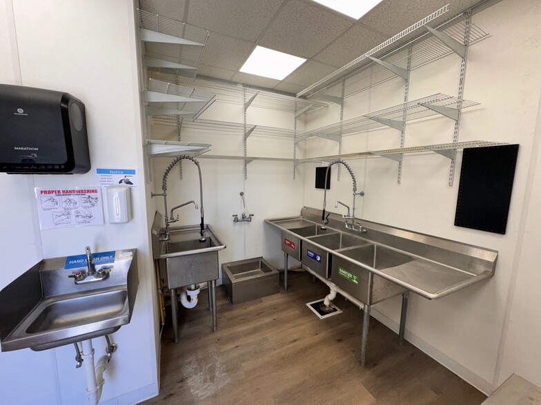 More Photos Of 1830 4th St, Peru Storefront Retail Residential For Sale