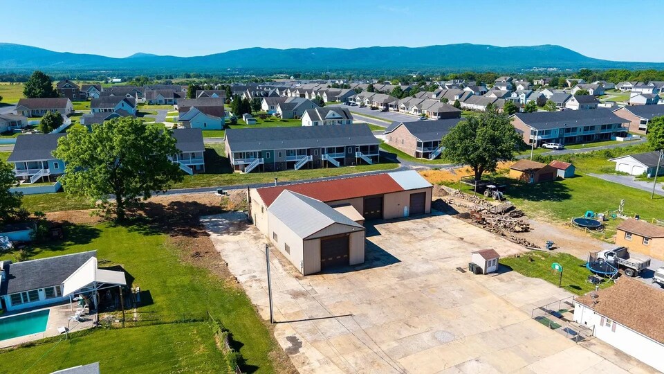 More Photos Of 3231 Stuarts Draft Hwy, Stuarts Draft Warehouse For Sale