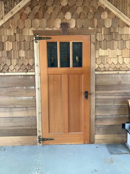 More Photos Of 2985 Mill Pl, Sauquoit Manufacturing For Sale