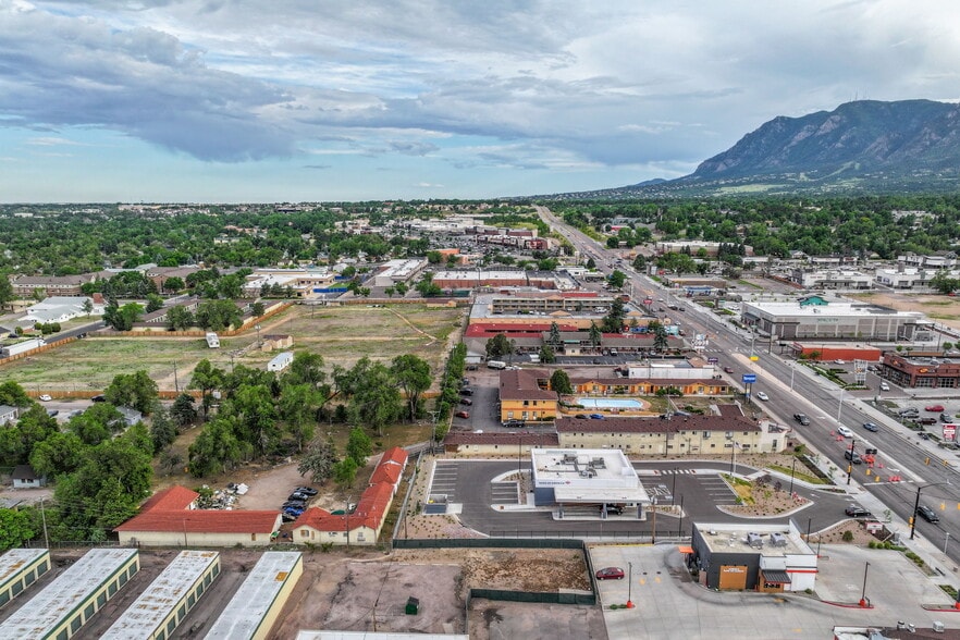 More Photos Of 1623 S Nevada Ave, Colorado Springs Hotel For Sale