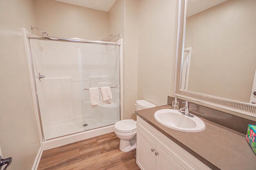 More Photos Of 26266 Prima Way, Santa Clarita Specialty For Lease