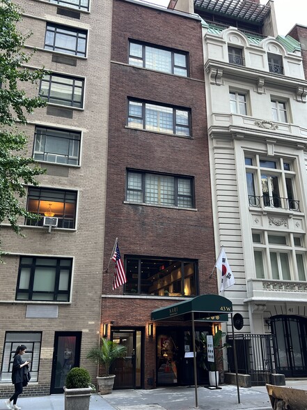 Primary Photo Of 43 W 54th St, New York Multifamily For Sale