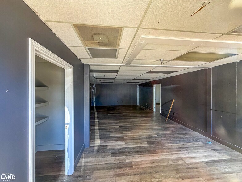 More Photos Of 1243 Washington St, Marion Storefront Retail Office For Sale