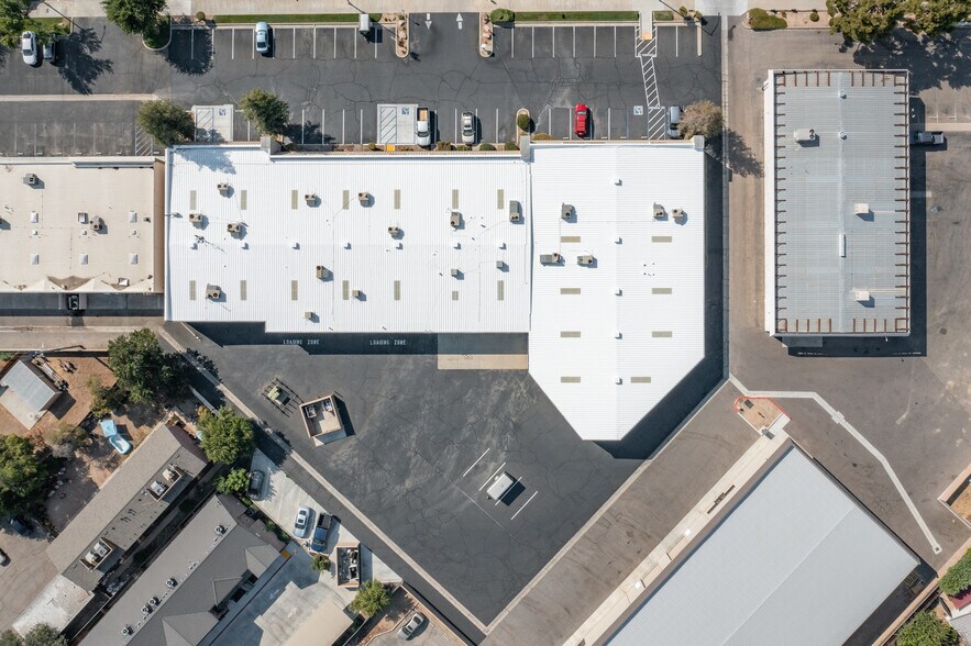 More Photos Of 1486 Tollhouse Rd, Clovis Service For Lease
