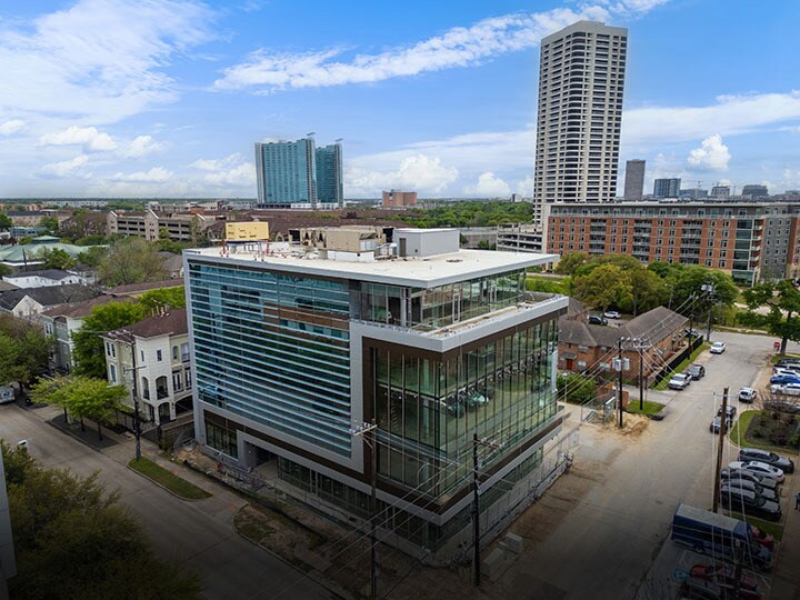 More Photos Of 1802 Binz St, Houston Medical For Lease