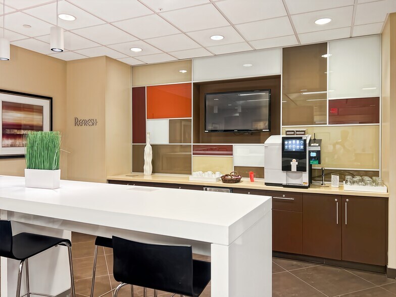 More Photos Of 30 Knightsbridge Rd, Piscataway Coworking Space