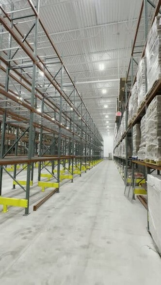 More Photos Of 3615 E Exchange Ave, Aurora Distribution For Lease