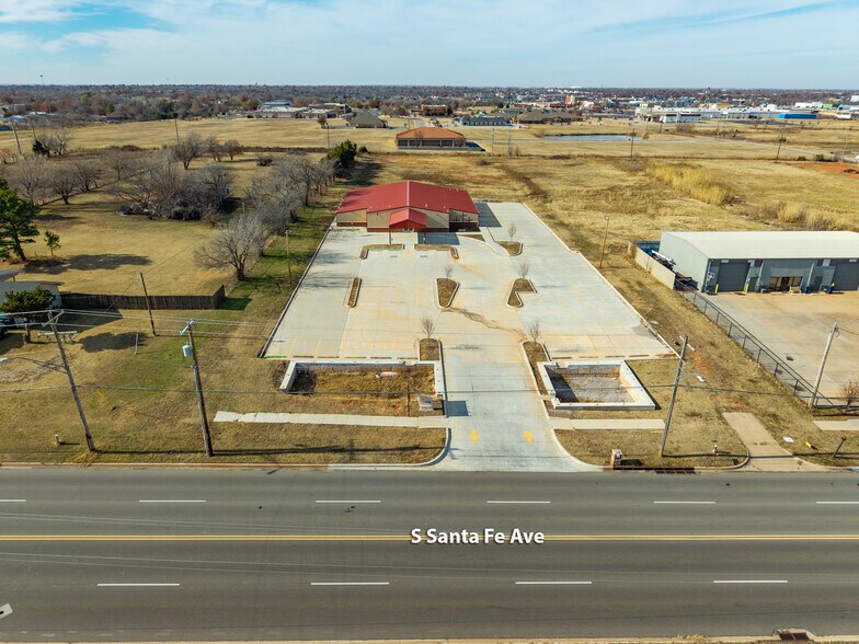 More Photos Of 8017 S Santa Fe Ave, Oklahoma City Religious Facility For Sale