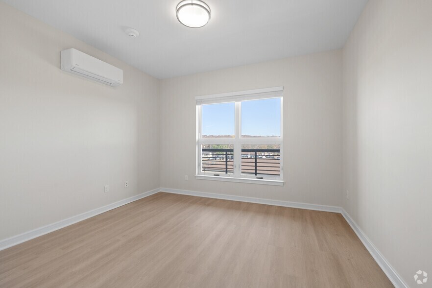 More Photos Of 441-447 Washington Ave, North Haven Apartments For Lease