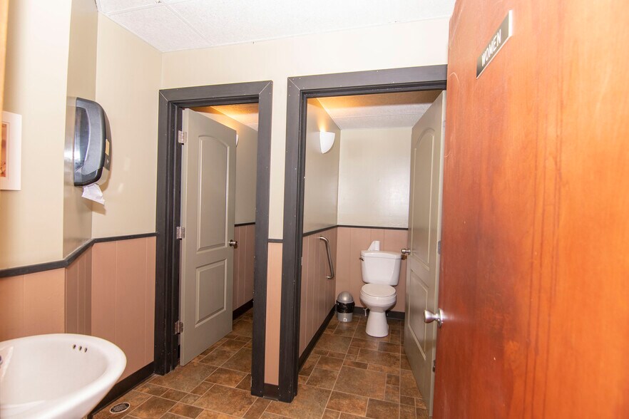 More Photos Of 910 Rock City Rd, Ballston Spa Restaurant For Sale