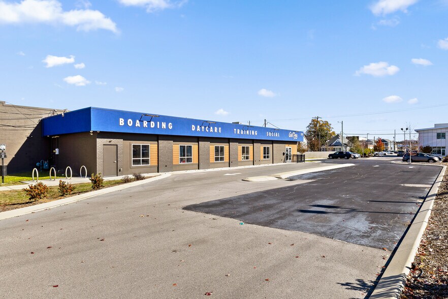 More Photos Of 255 W 20th St, Chattanooga Office For Sale