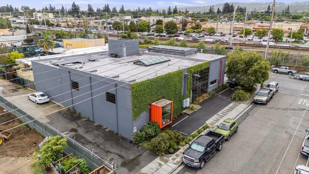 More Photos Of 1401 Old County Rd, San Carlos Manufacturing For Sale
