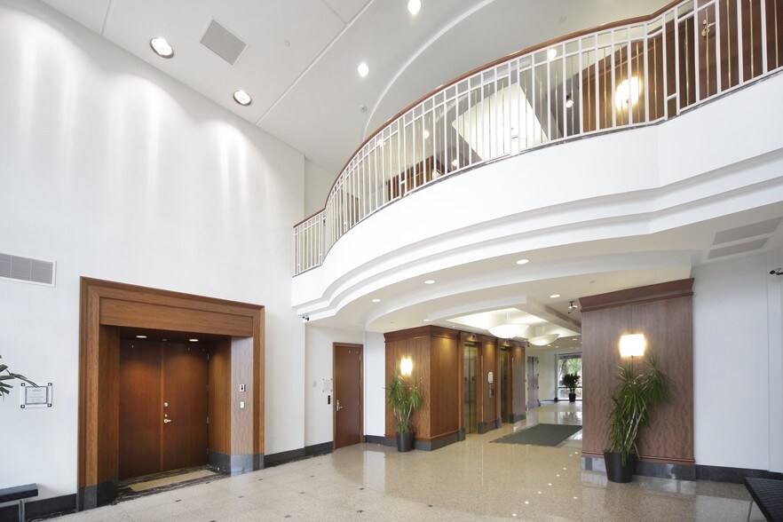 More Photos Of 8050 SW 10th St, Plantation Office For Lease