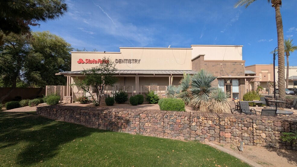More Photos Of 995 E Ocotillo Rd, Chandler Freestanding For Lease