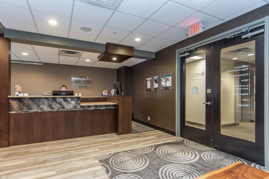 More Photos Of 7300 France Ave S, Edina Medical For Lease