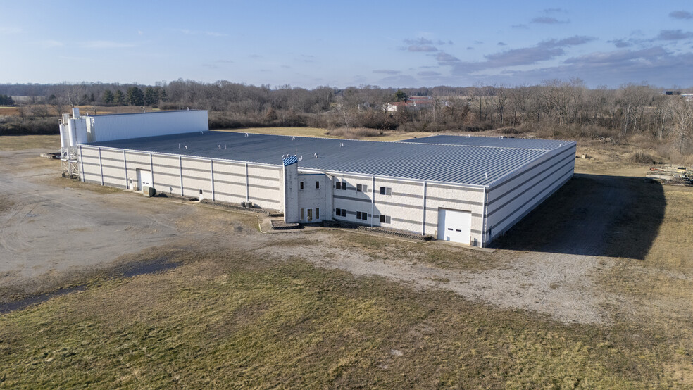 Primary Photo Of 1001 Sawmill Pky W, Huron Manufacturing For Sale