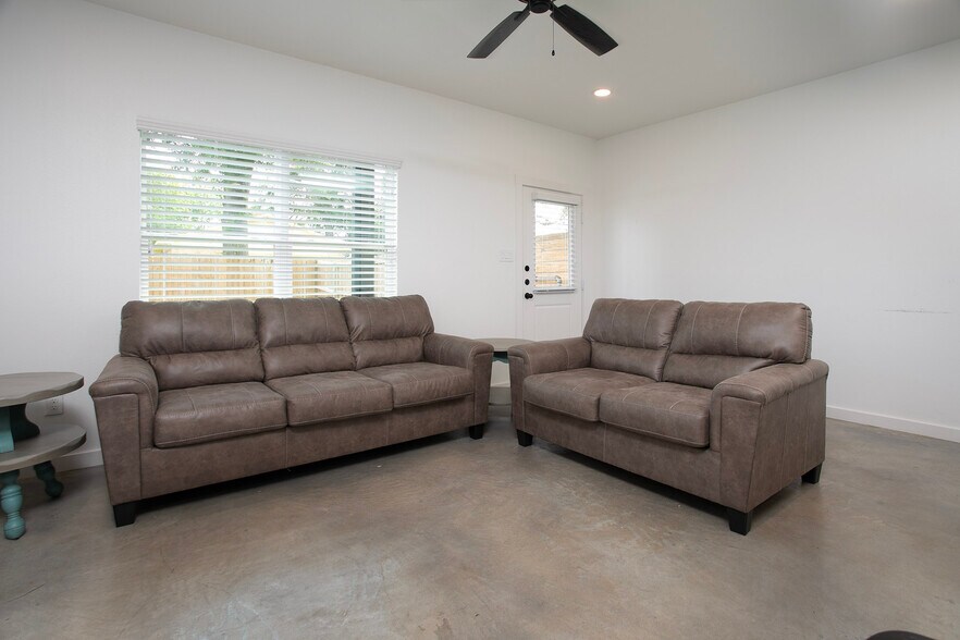 More Photos Of 18747 FM 2493, Flint Apartments For Sale