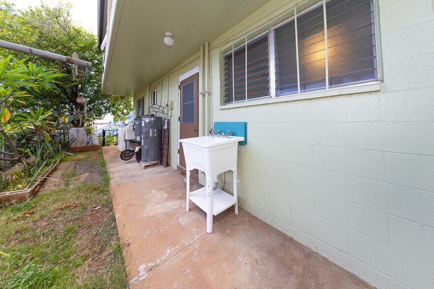 More Photos Of 1313 Ahiahi St, Honolulu Apartments For Sale