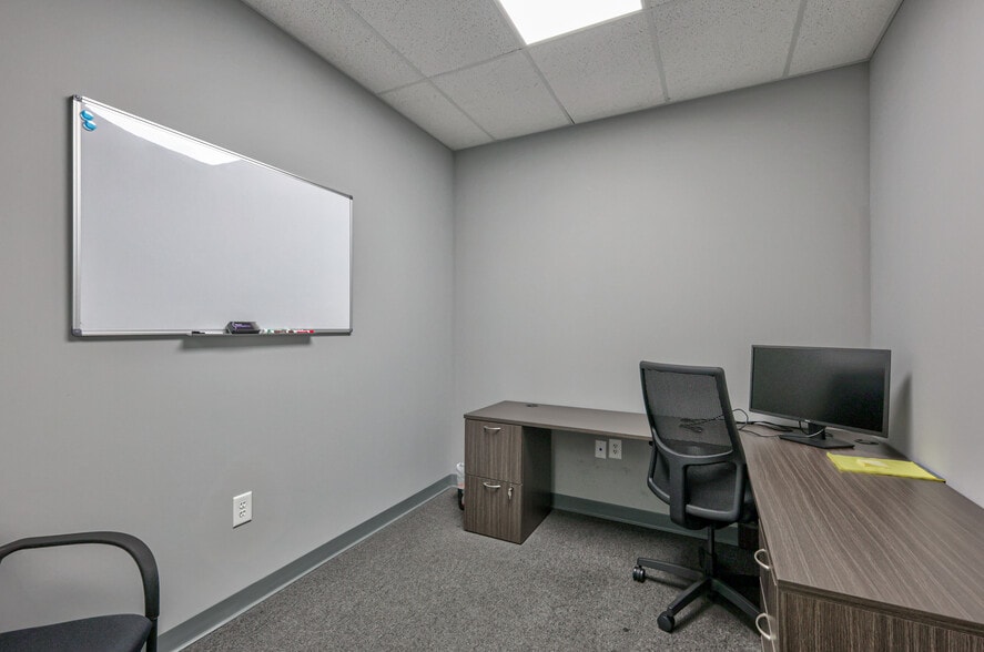 More Photos Of 831 Park Ave, Murfreesboro Manufacturing For Lease