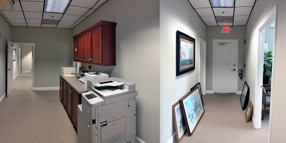 More Photos Of 7229 Albemarle Rd, Charlotte Office For Sale
