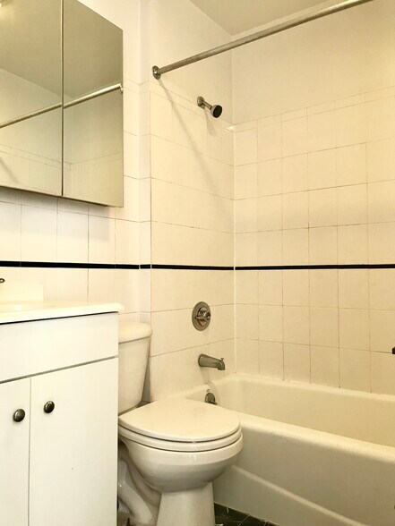 More Photos Of 33 Withers St, Brooklyn Apartments For Sale