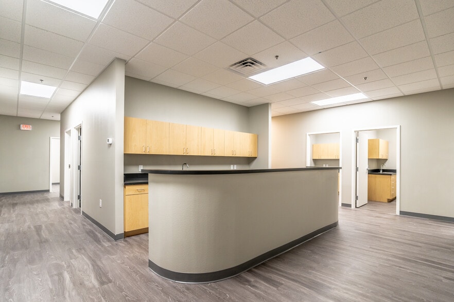 More Photos Of 2688 S Orlando Dr, Sanford Unknown For Lease