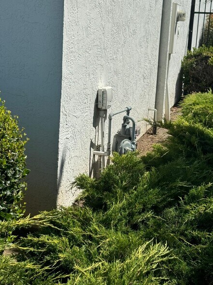 More Photos Of 1868-1872 Stone Ave, San Jose Manufacturing For Lease