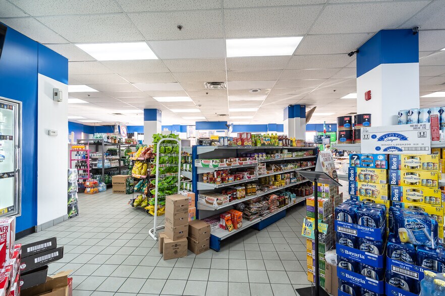 More Photos Of 9120-9140 Boul Perras, Montréal Apartments For Sale