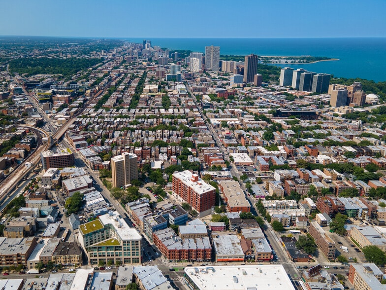 More Photos Of 3219 N Clark St, Chicago Storefront For Sale