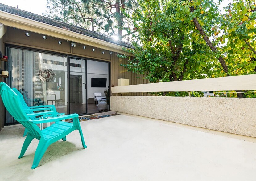 More Photos Of 4908-4930 Coldwater Canyon Ave, Sherman Oaks Apartments For Sale