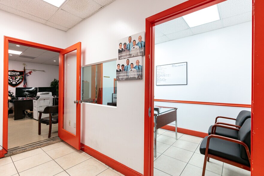 More Photos Of 9700 NW 79th Ave, Miami Office For Lease