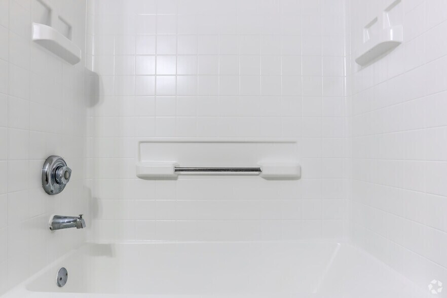 More Photos Of 6595 Mount Zion Blvd, Morrow Apartments For Sale