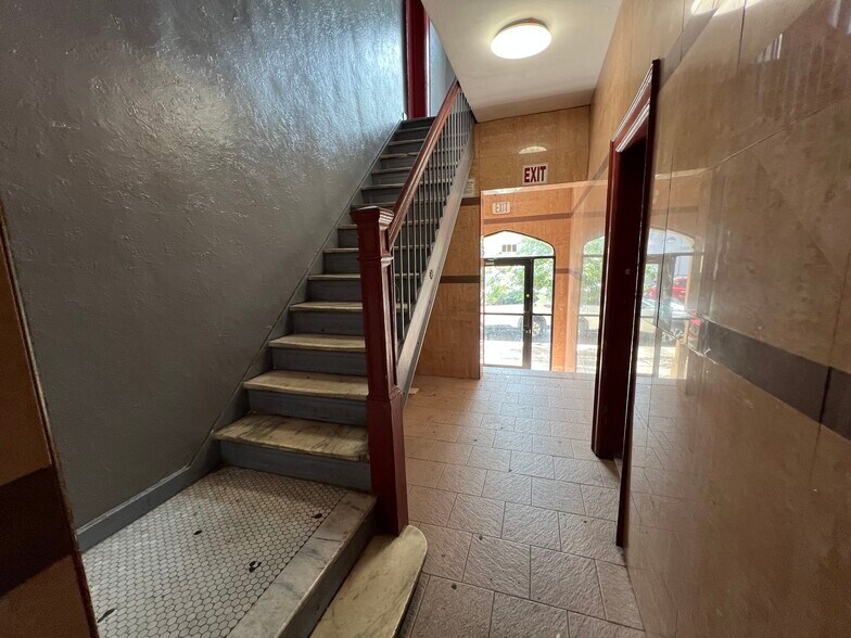 More Photos Of 9224 3rd Ave, Brooklyn Multifamily For Sale