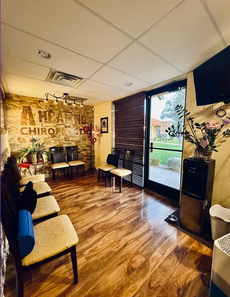 More Photos Of 5620 W Thunderbird Rd, Glendale Medical For Sale