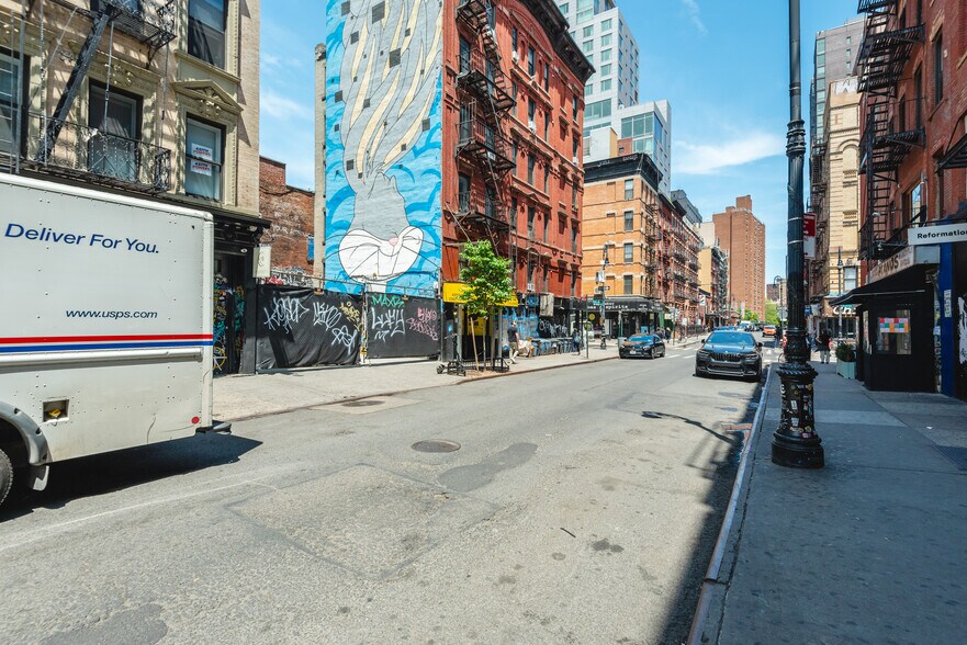 More Photos Of 159 Ludlow St, New York Land For Sale