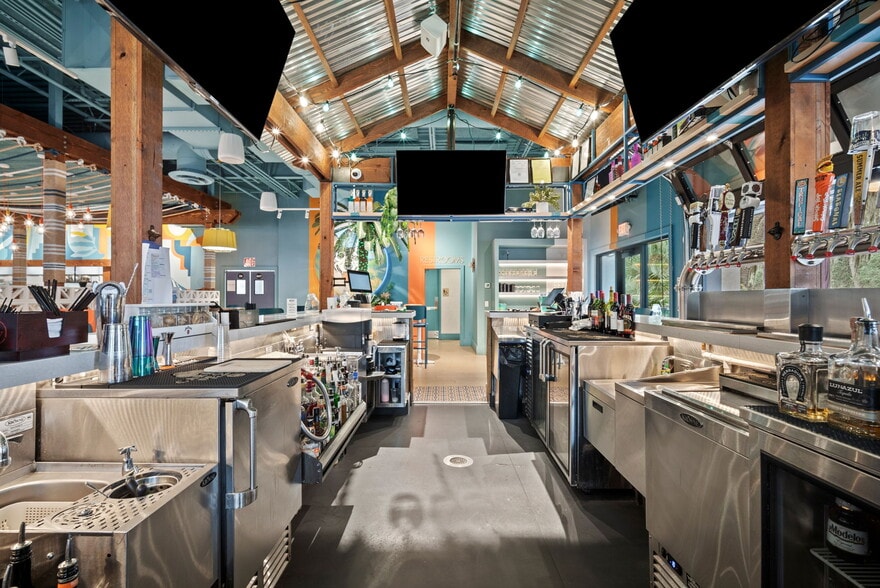 More Photos Of 14 Folly Field Rd, Hilton Head Island Restaurant For Sale