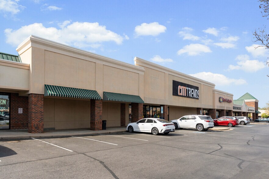 More Photos Of 1837 E Broad St, Statesville Unknown For Lease