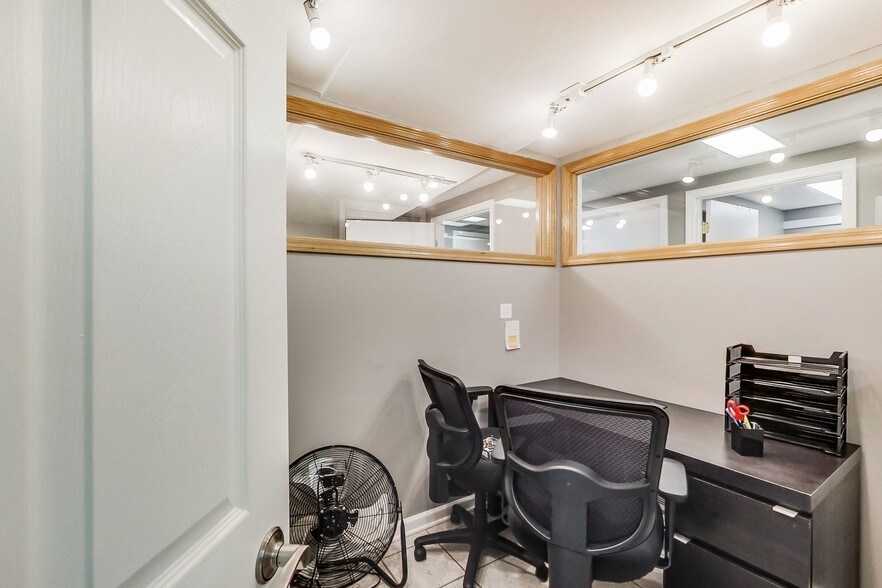 More Photos Of 2636 N Lincoln Ave, Chicago Apartments For Lease