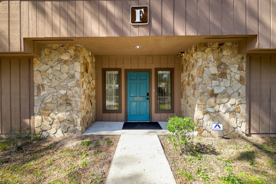 More Photos Of 943 Cesery Blvd, Jacksonville Medical For Sale