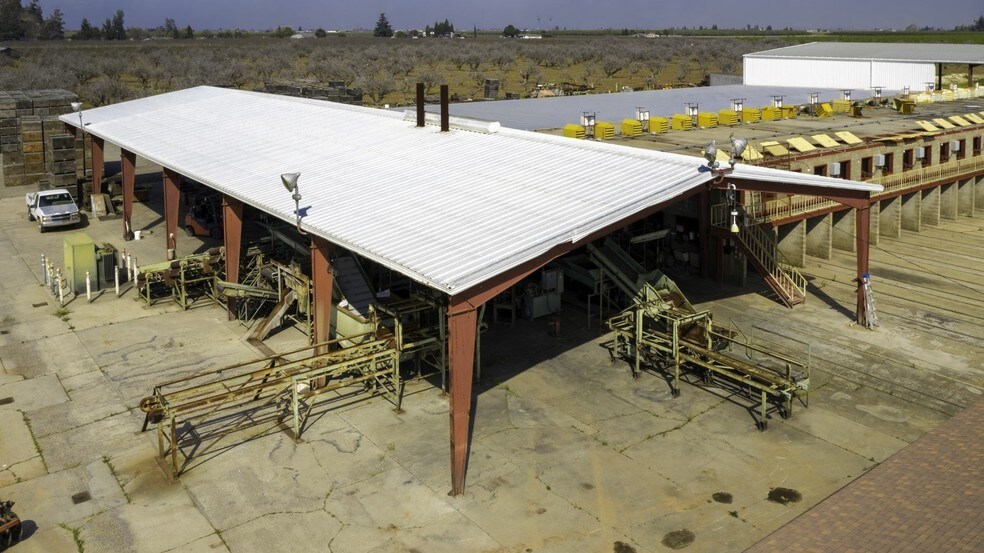 More Photos Of 8008 W Shields Ave, Fresno Food Processing For Sale