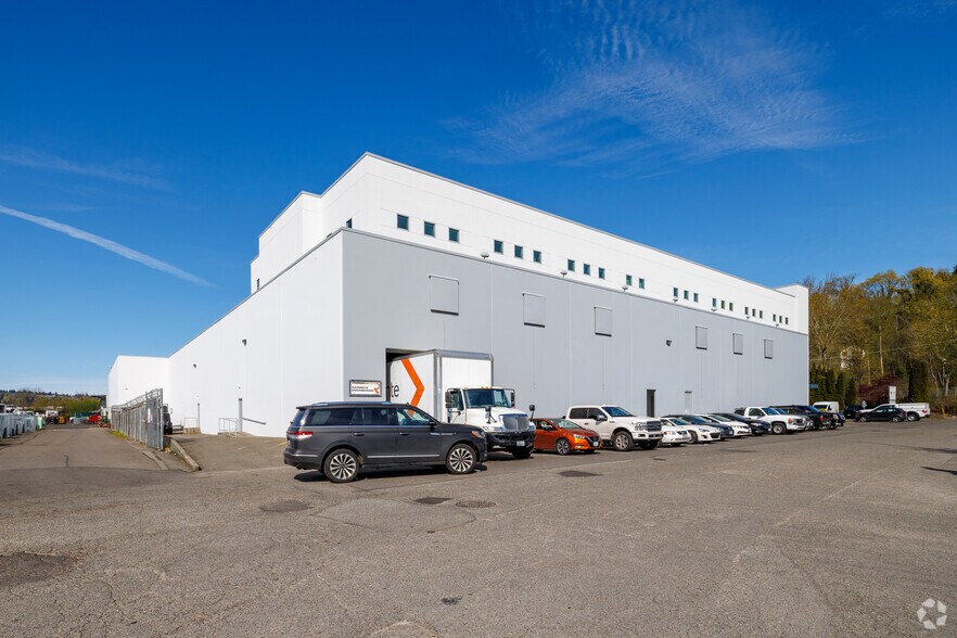 More Photos Of 3701 S Norfolk, Seattle Manufacturing For Sale