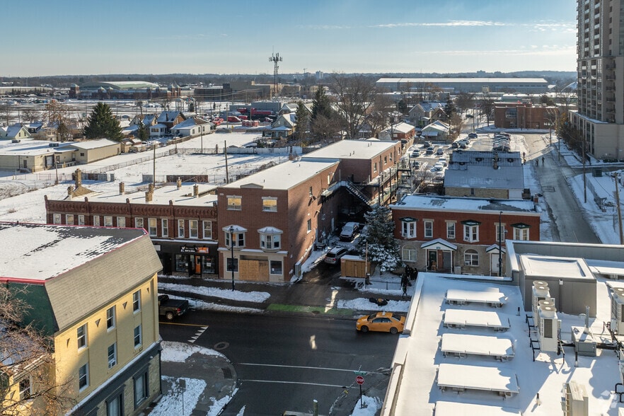 More Photos Of 753 Dundas St, London Apartments For Sale