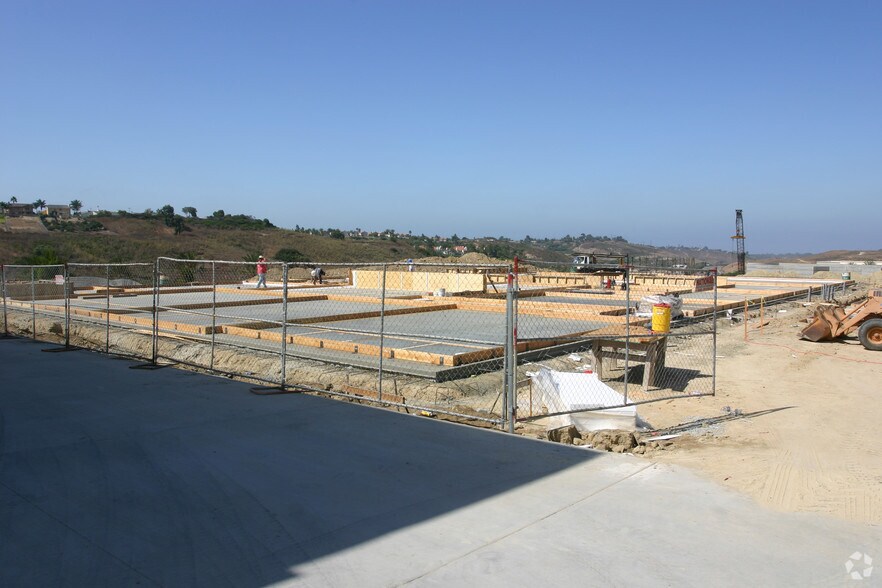 More Photos Of 3803 Oceanic Dr, Oceanside Distribution For Sale