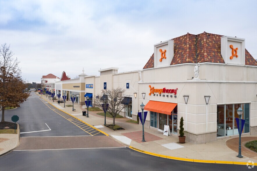 More Photos Of 4302-4330 Summit Plaza Dr, Louisville Unknown For Lease