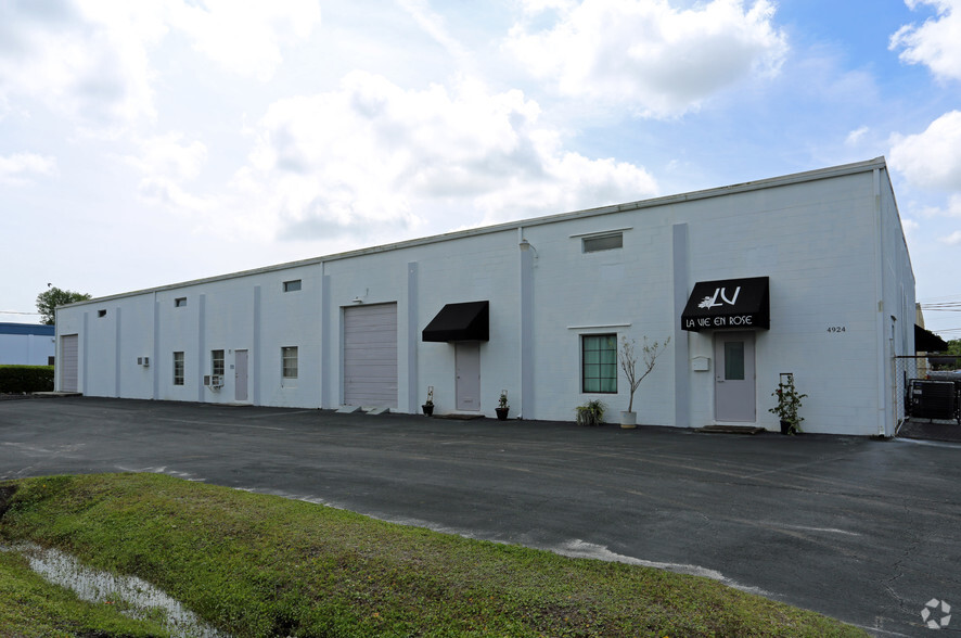 Primary Photo Of 4920 W La Salle St, Tampa Warehouse For Lease