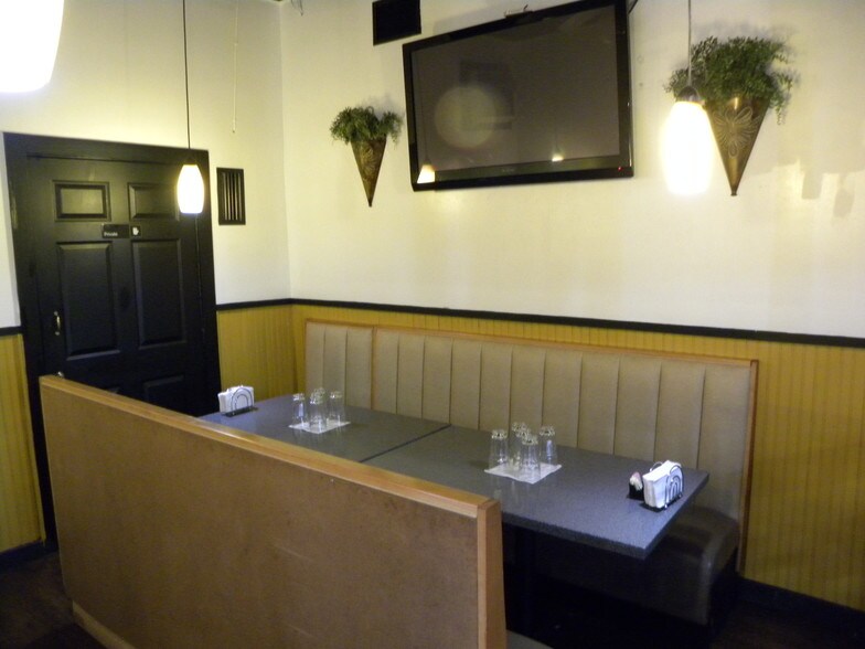 More Photos Of 712 7th St, Galveston Restaurant For Lease