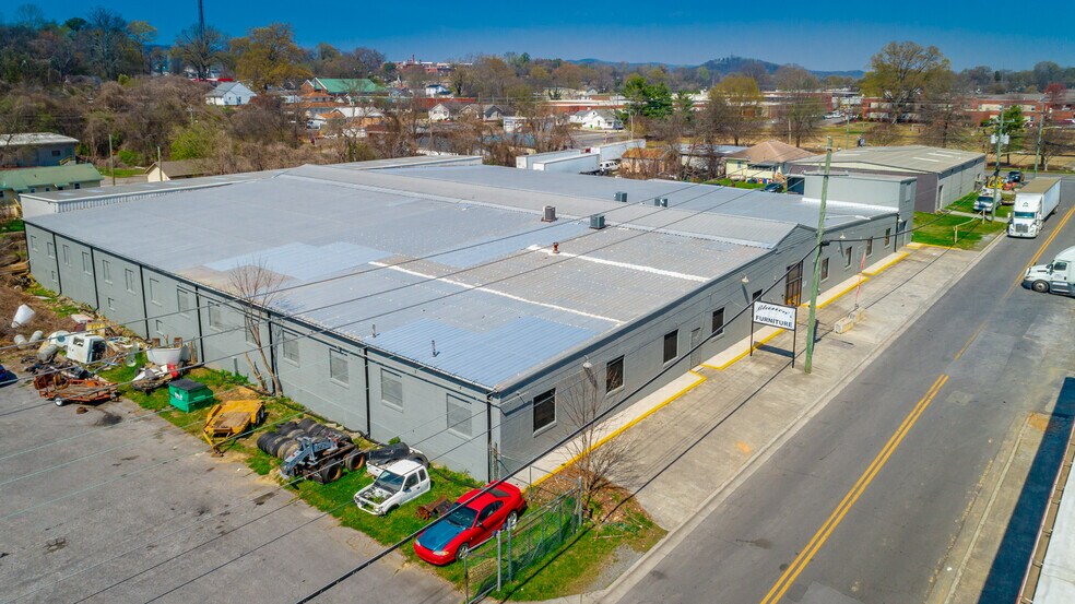 More Photos Of 406 4th Ave, Dalton Manufacturing For Sale