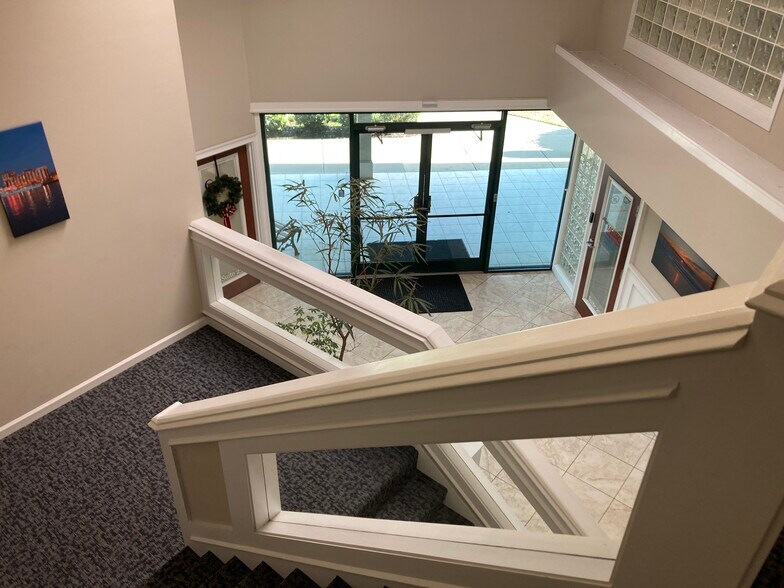 More Photos Of 1442 Military Cutoff Rd, Wilmington Medical For Lease