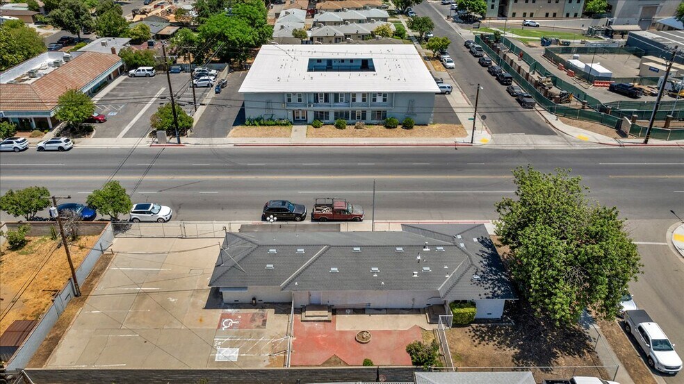 More Photos Of 2611 N Fresno St, Fresno Medical For Sale