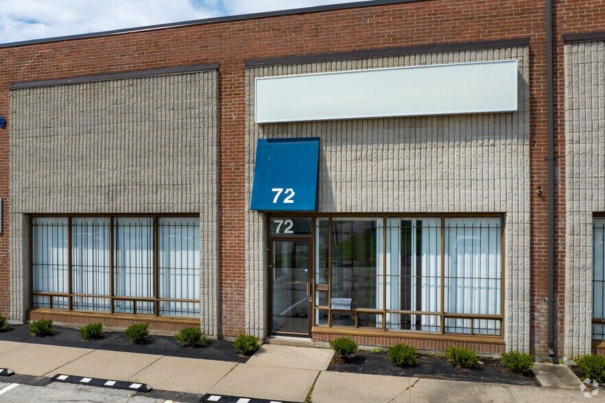 More Photos Of 72-80 Rolark Dr, Toronto Showroom For Lease